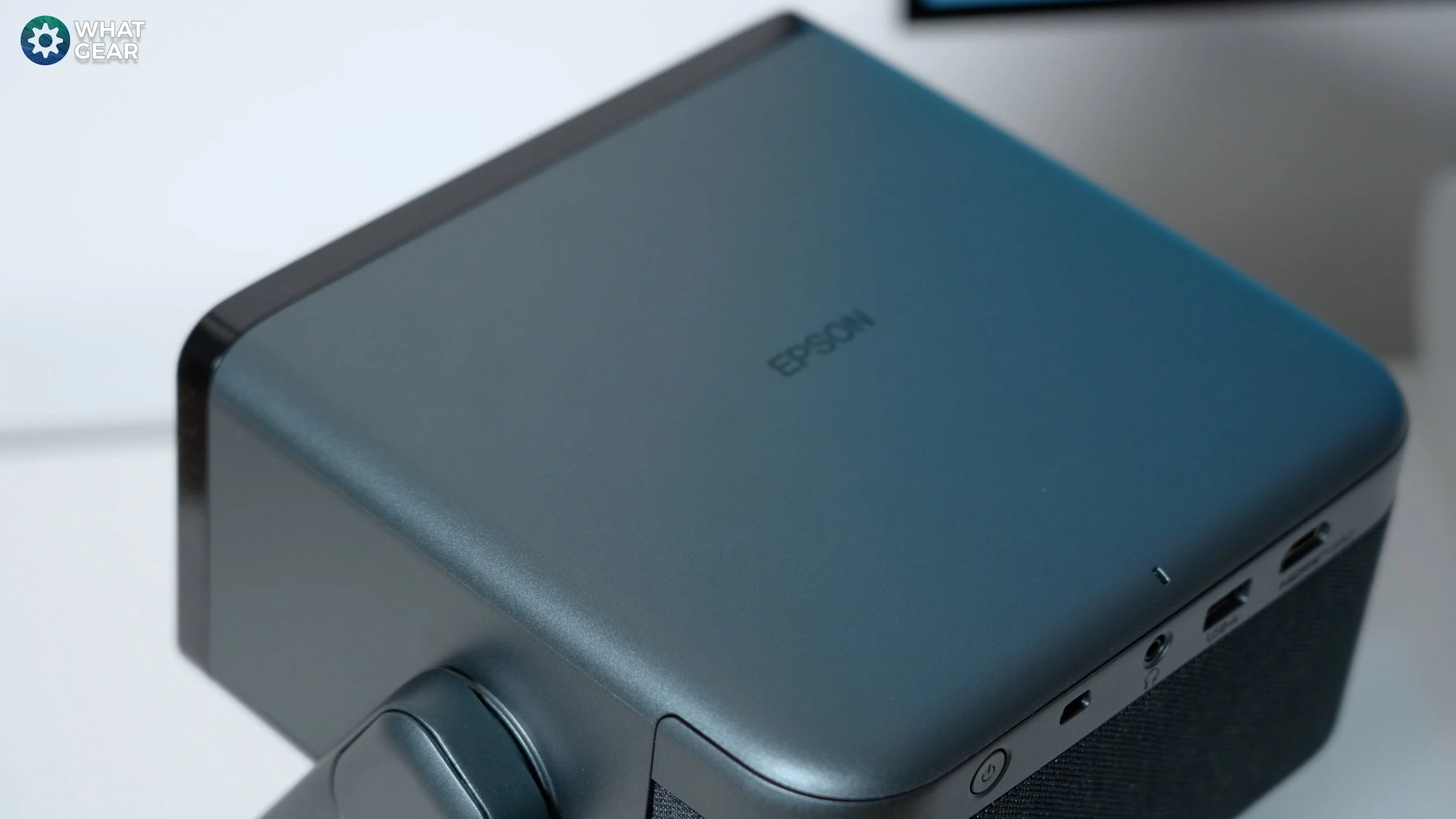 Epson EF-22 Review - Can This Small Projector Replace My Big TV